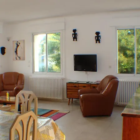 Deido à La Plage De L'océan Villa *